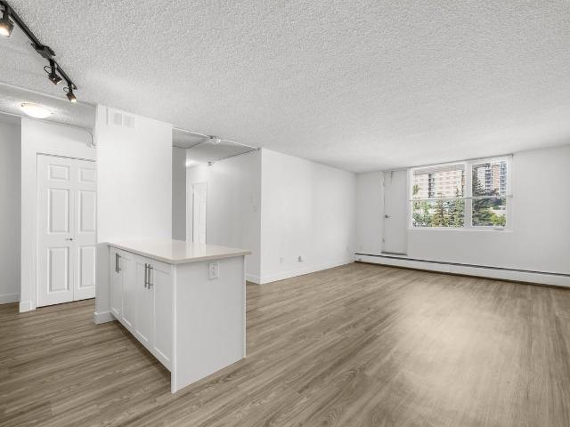 Apartment for rent in Wedgewood, Alberta