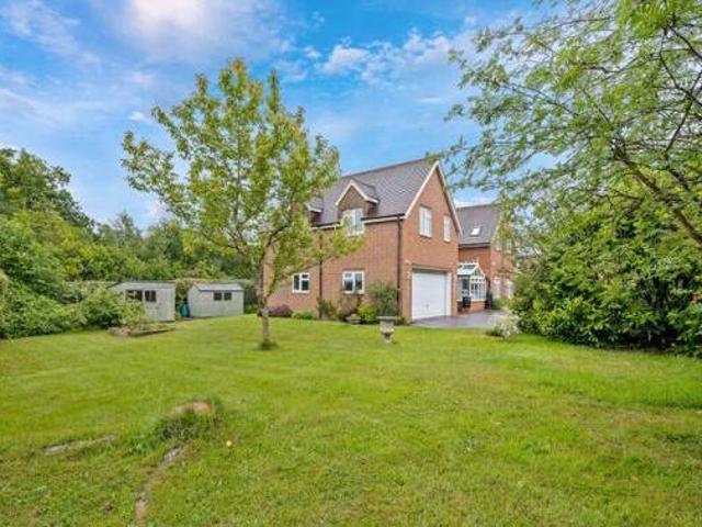 House for sale in Ashplats, Mid Sussex