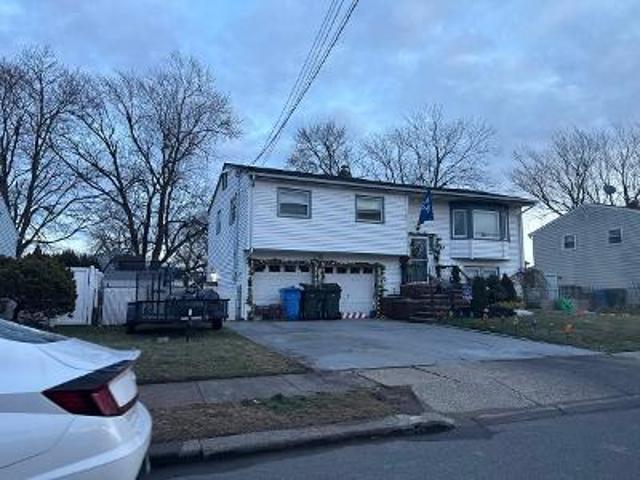 House for sale in Port Reading, New Jersey