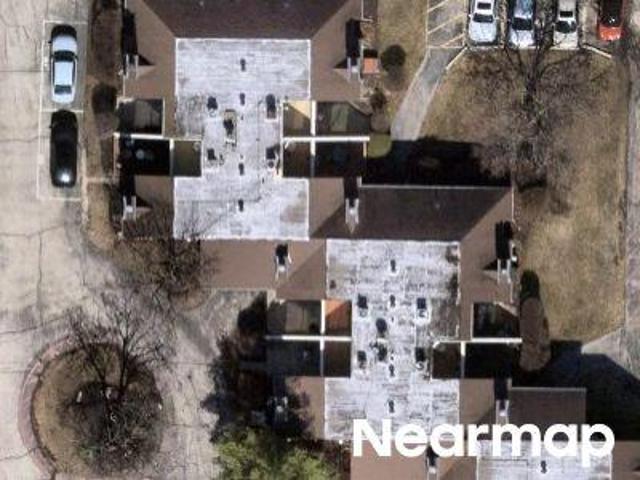 House for sale in Great Lakes, Illinois