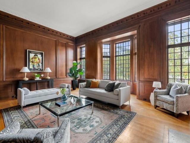 Condo for sale in Beacon Hill, Boston