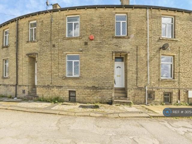 House for rent in Bay Hall, Kirklees