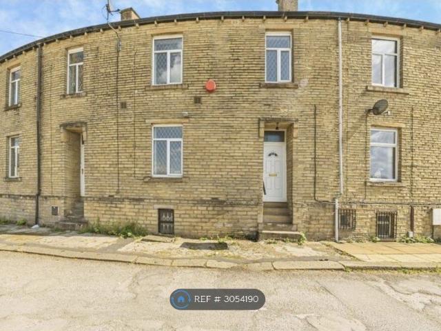 House for rent in Bay Hall, Kirklees