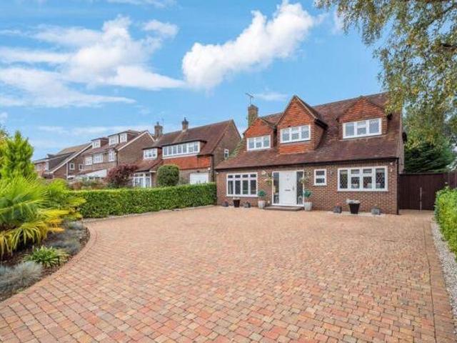 House for sale in Batchworth, Hertfordshire