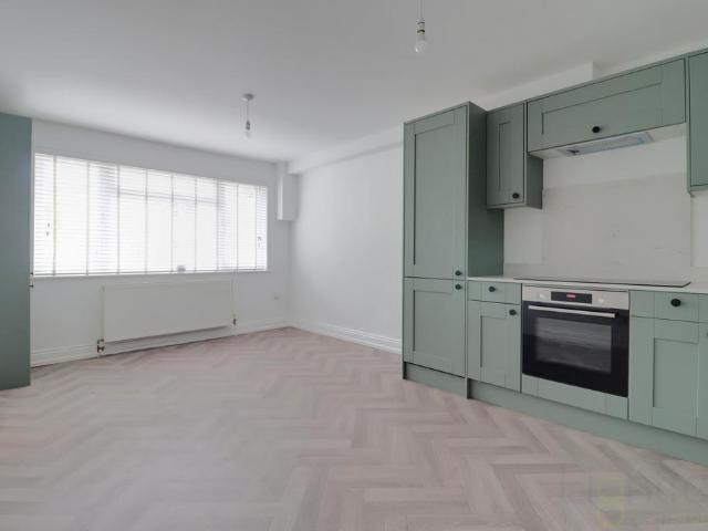 Apartment for rent in Round Hill, Brighton & Hove