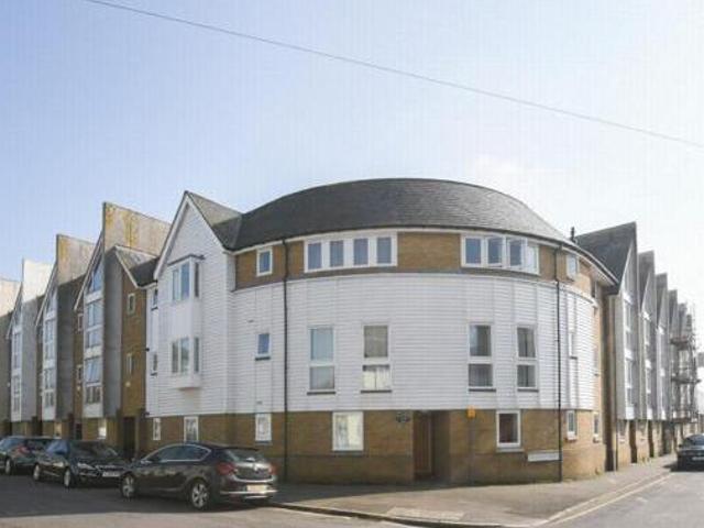 House for sale in Tower Hamlets, Ash