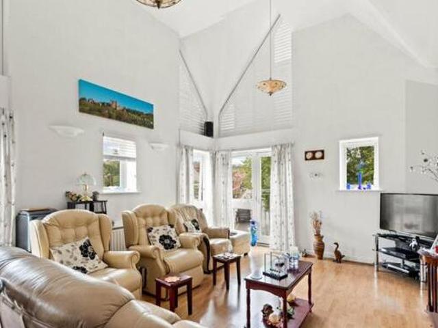 House for sale in Tower Hamlets, Ash