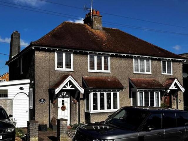 House for sale in Pouchen End, Hertfordshire
