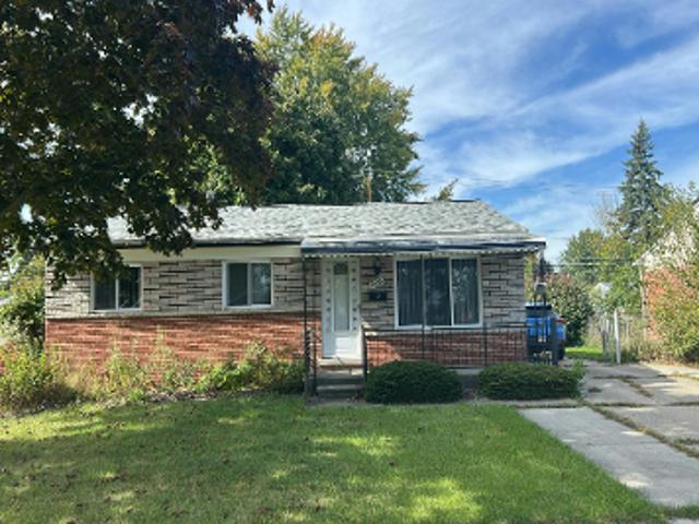 House for sale in Clinton Meadows, Clinton Township