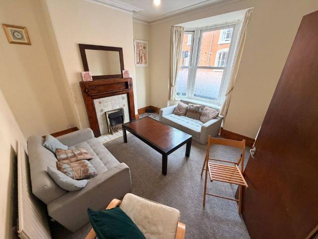 Room for rent in Semilong, Northampton