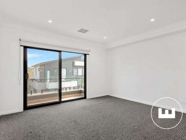 Townhouse for rent in Camerons Creek, Victoria