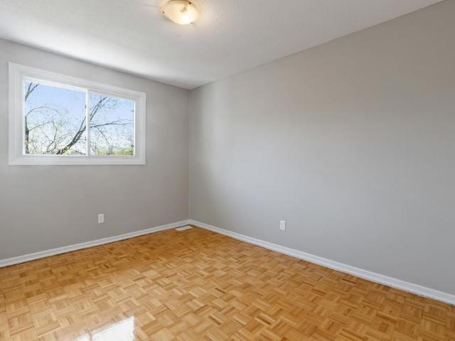 Townhouse for rent in Mulhurst Bay, Ontario