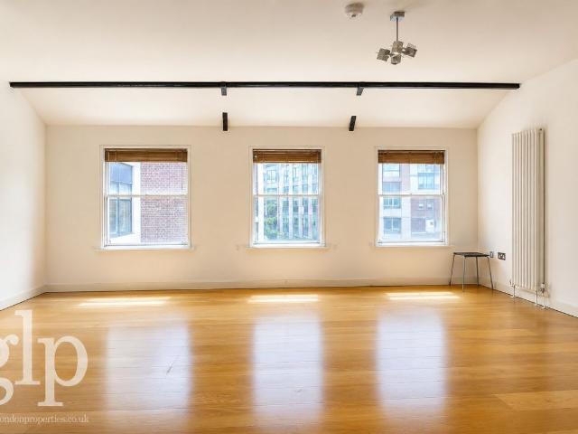 Apartment for rent in Soho, Greater London