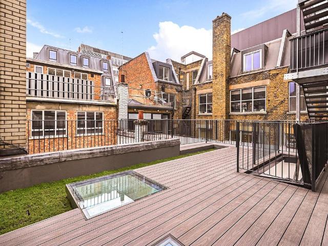 Apartment for rent in Soho, Greater London