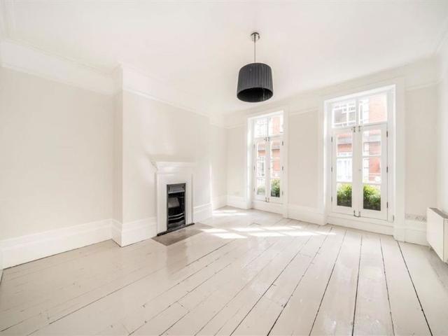 Townhouse for rent in City of Westminster, Greater London