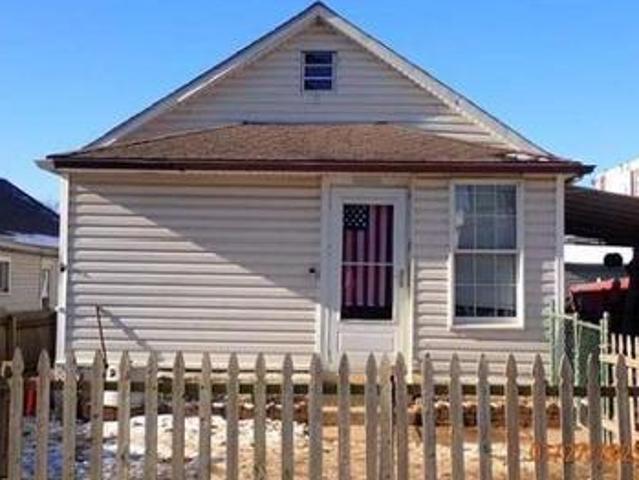 House for sale in Marcus Hook, Pennsylvania