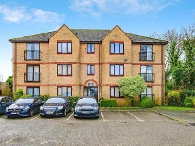House for sale in Beecroft, Dunstable