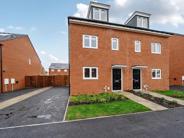 House for rent in South Kirkby, Wakefield