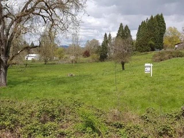 Land for sale in Creswell