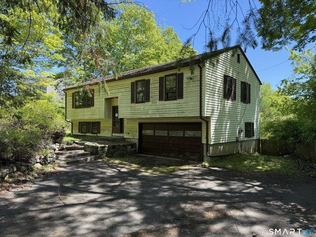 House for sale in Margerie Manor, Danbury