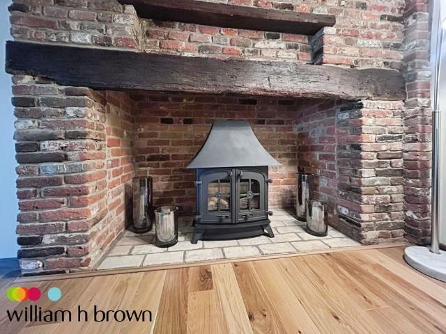 Room for rent in Nayland-with-Wissington, Chelmondiston