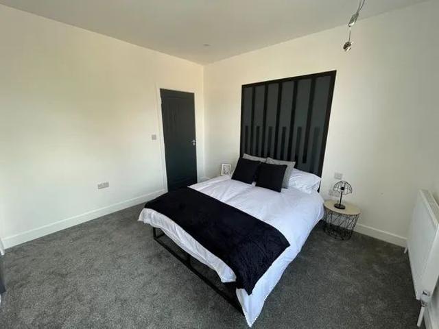 Studio for rent in Titchfield, Hucknall