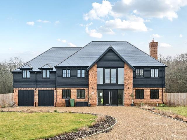 House for rent in Bridgefield, Kent