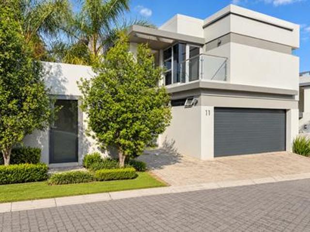 House for rent in Sandton, City of Johannesburg Metropolitan Municipality