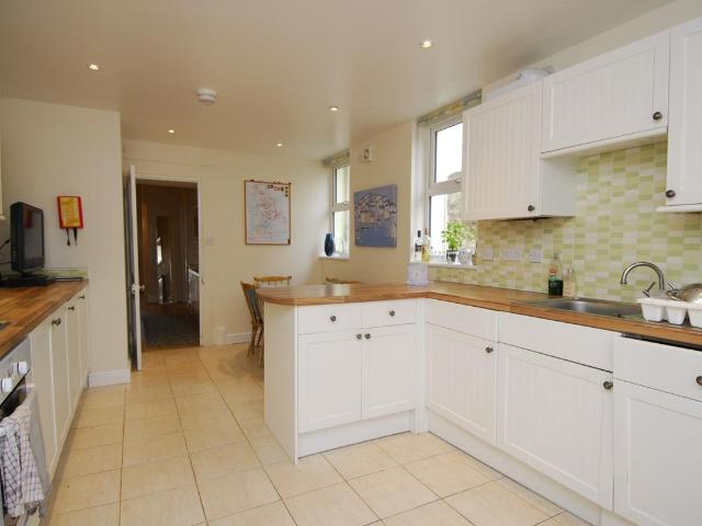 Apartment for rent in St.Judes, Mount Wise