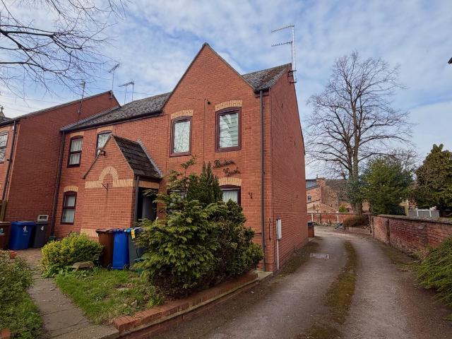 House for rent in Beamhurst, Staffordshire
