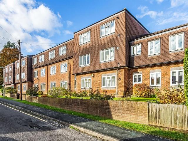 House for rent in Oxted, Hillview