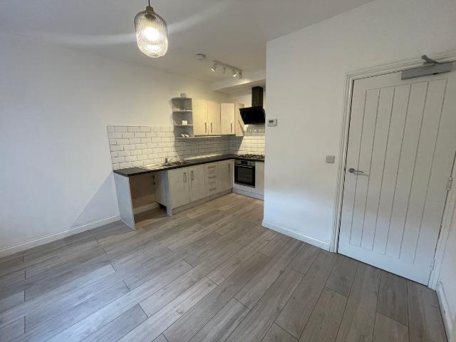 Apartment for rent in Newfoundpool, Old Wharf