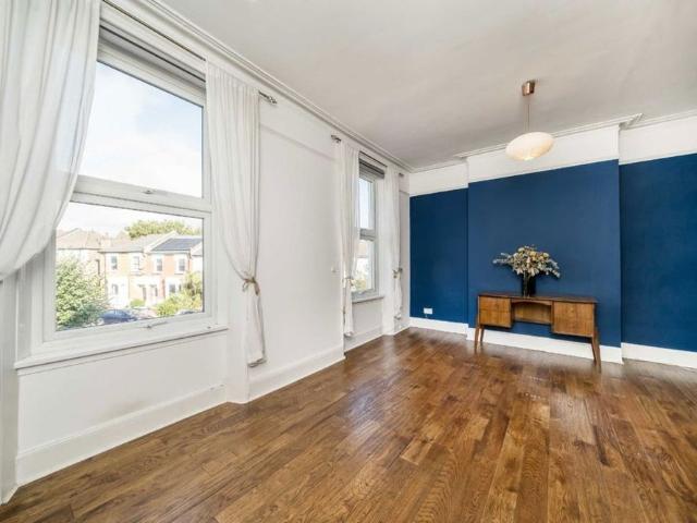 House for rent in Stroud Green, Greater London