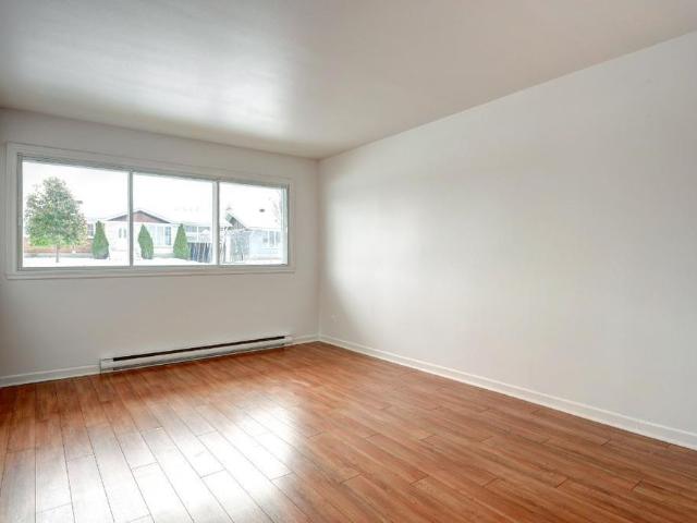 Apartment for rent in Laurentides, Quebec