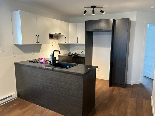 Room for rent in Les Moulins, Quebec