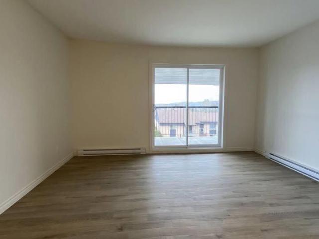 Apartment for rent in Magog, Estrie