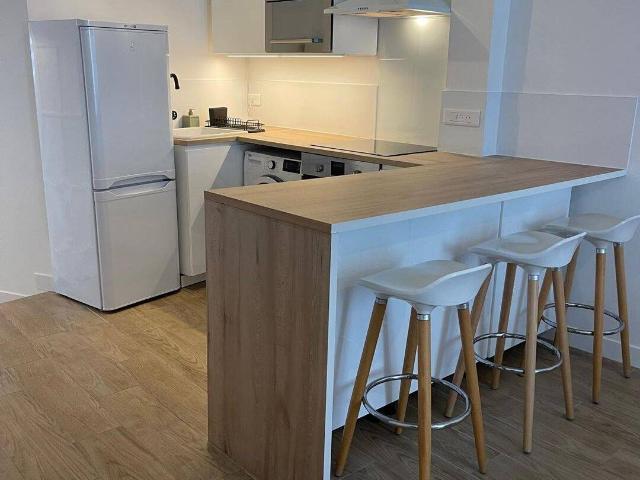 Appartement location à Zone industrielle des Longs Réages, Épernon