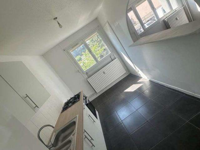 Appartement location à Saint-Étienne, Saint-etienne