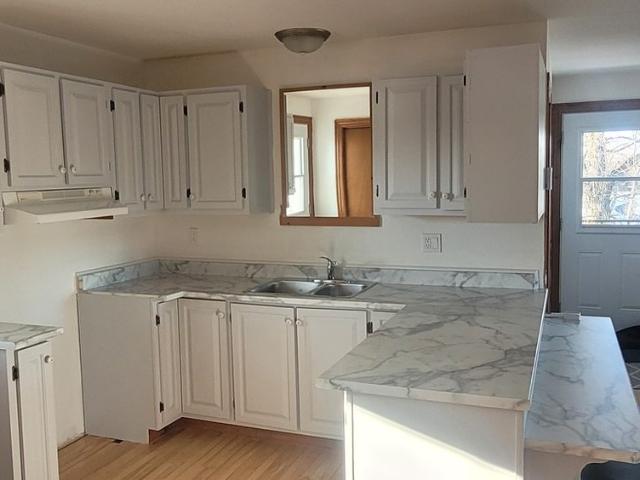 Apartment for rent in Saint-pierre-les-becquets, Quebec