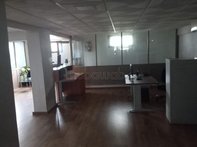 Local commercial vente à Anfa, Gharb-Chrarda-Beni Hssen