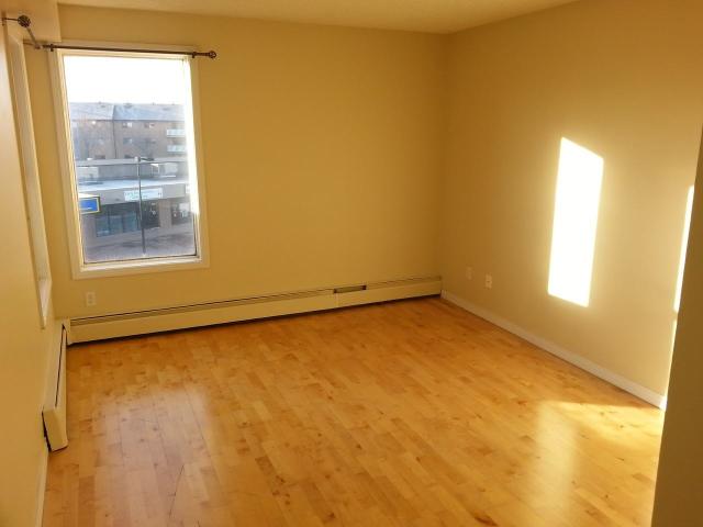 Apartment for rent in Wedgewood, Alberta
