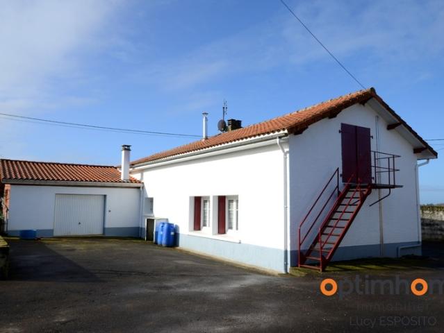 Maison vente à Confolens, Saint-laurent-de-céris