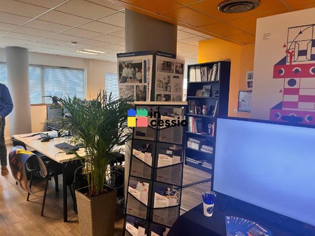 Bureau vente à Le Mans