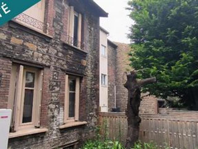 Villa vente à France métropolitaine, Saint-etienne