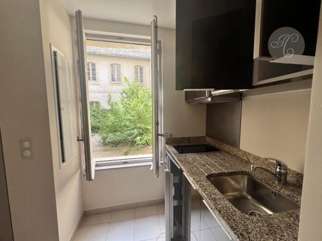 Studio location à Avignon