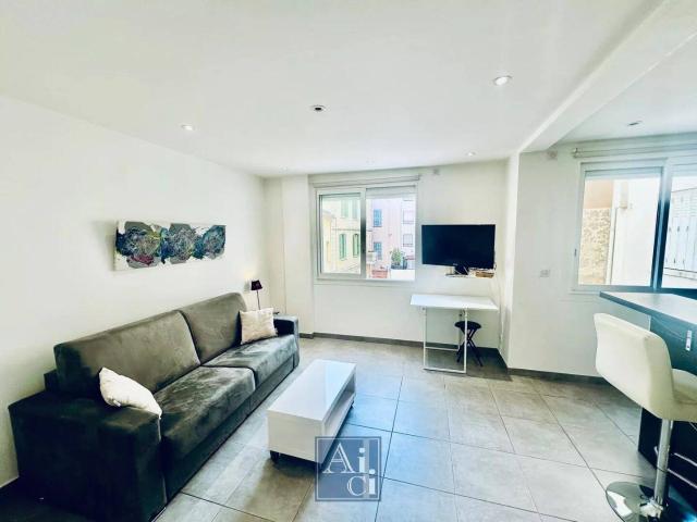 Studio location à Hautes Vallergues, Cannes