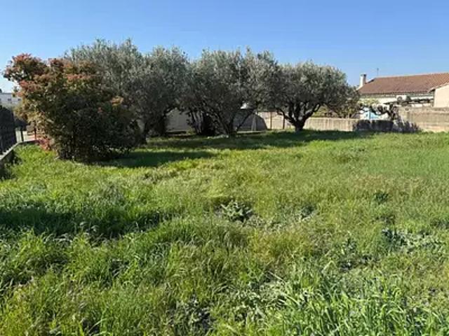 Terrain vente à Nîmes, Beaucaire
