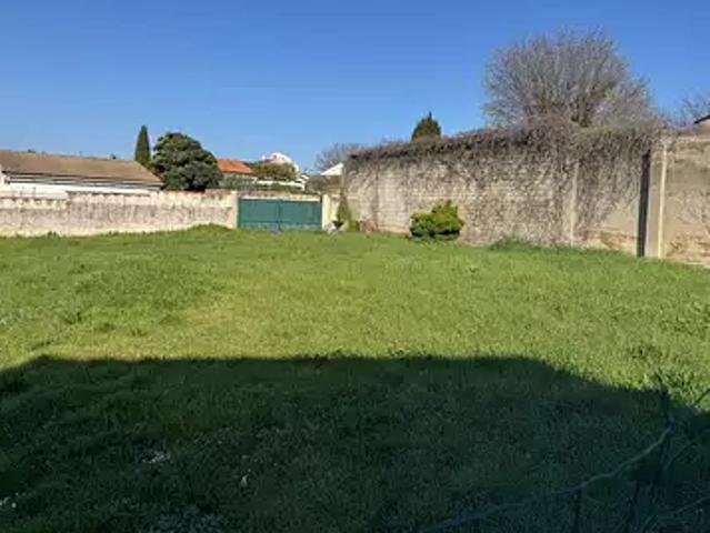 Terrain vente à Nîmes, Beaucaire