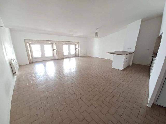 Appartement location à Jonquières-Saint-Vincent, Gard