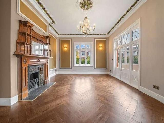 House for rent in East Molesey, Elmbridge